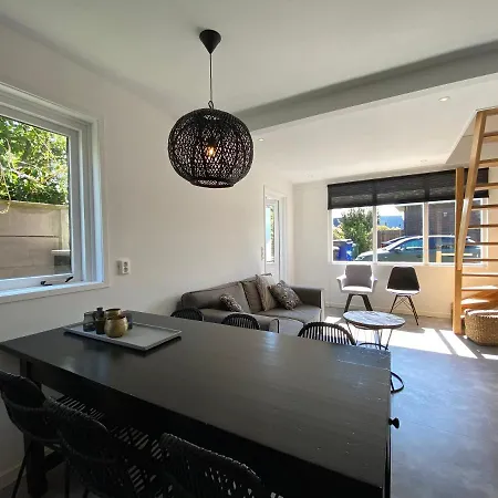 Dorpsweg 18/6 Апартаменты Каллантсог